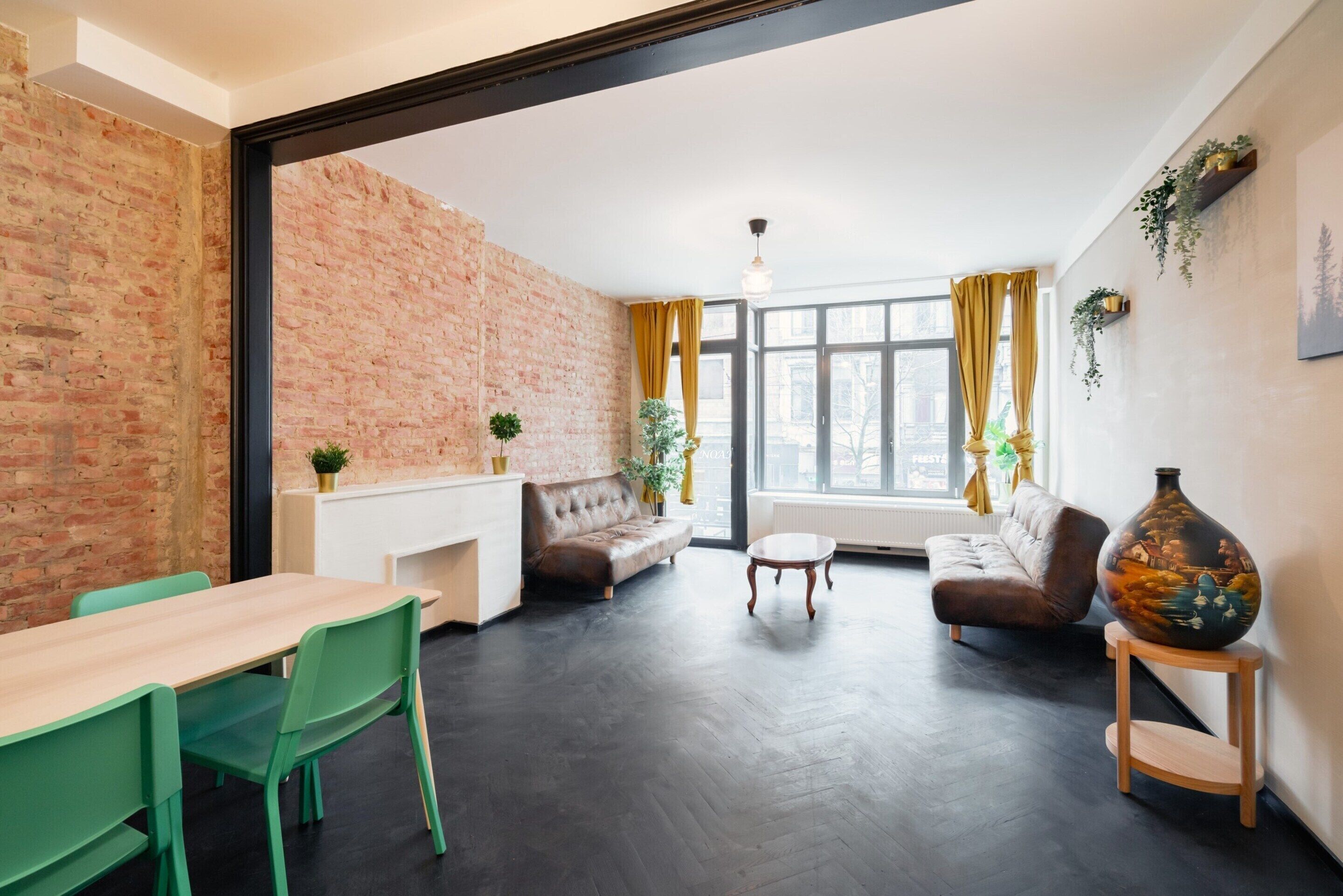 Apartment | Dining