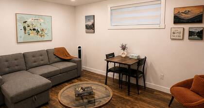 Private Suite w/ Full Kitchen Near Banff National Park