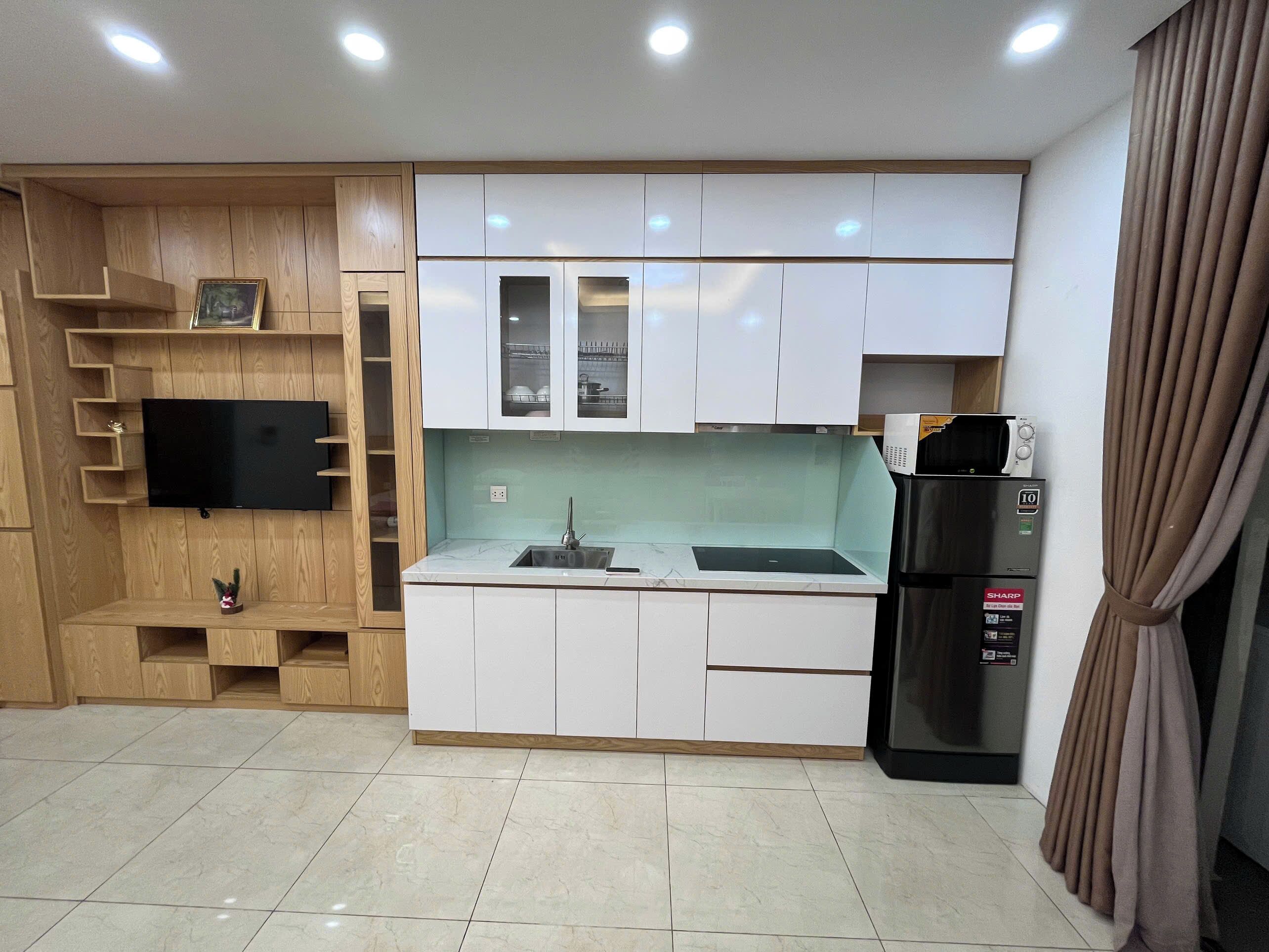 Deluxe Apartment, Balcony, City View | Interior