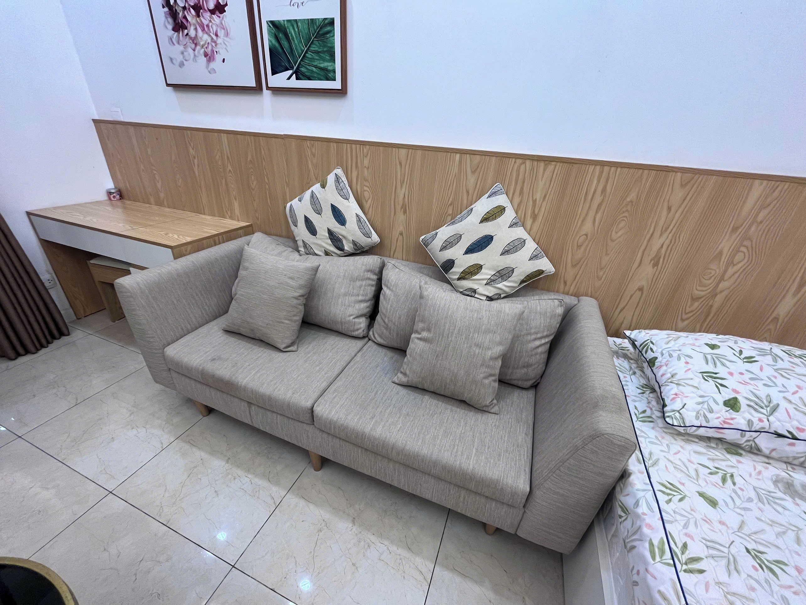 Deluxe Apartment, Balcony, City View | Living area