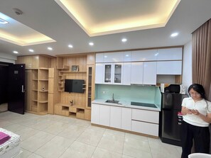 Apartamento Deluxe, balcón, vistas a la ciudad | Interior