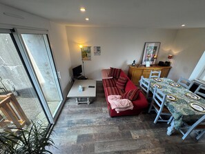 Living area - Vrbo Property (Bannalec)