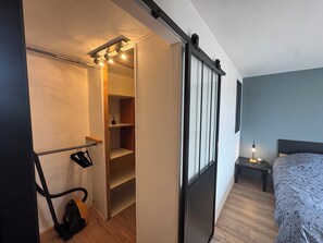 3 bedrooms, free WiFi, bed sheets - Just minutes from everything! Family townhouse close to all amenities (Bannalec)