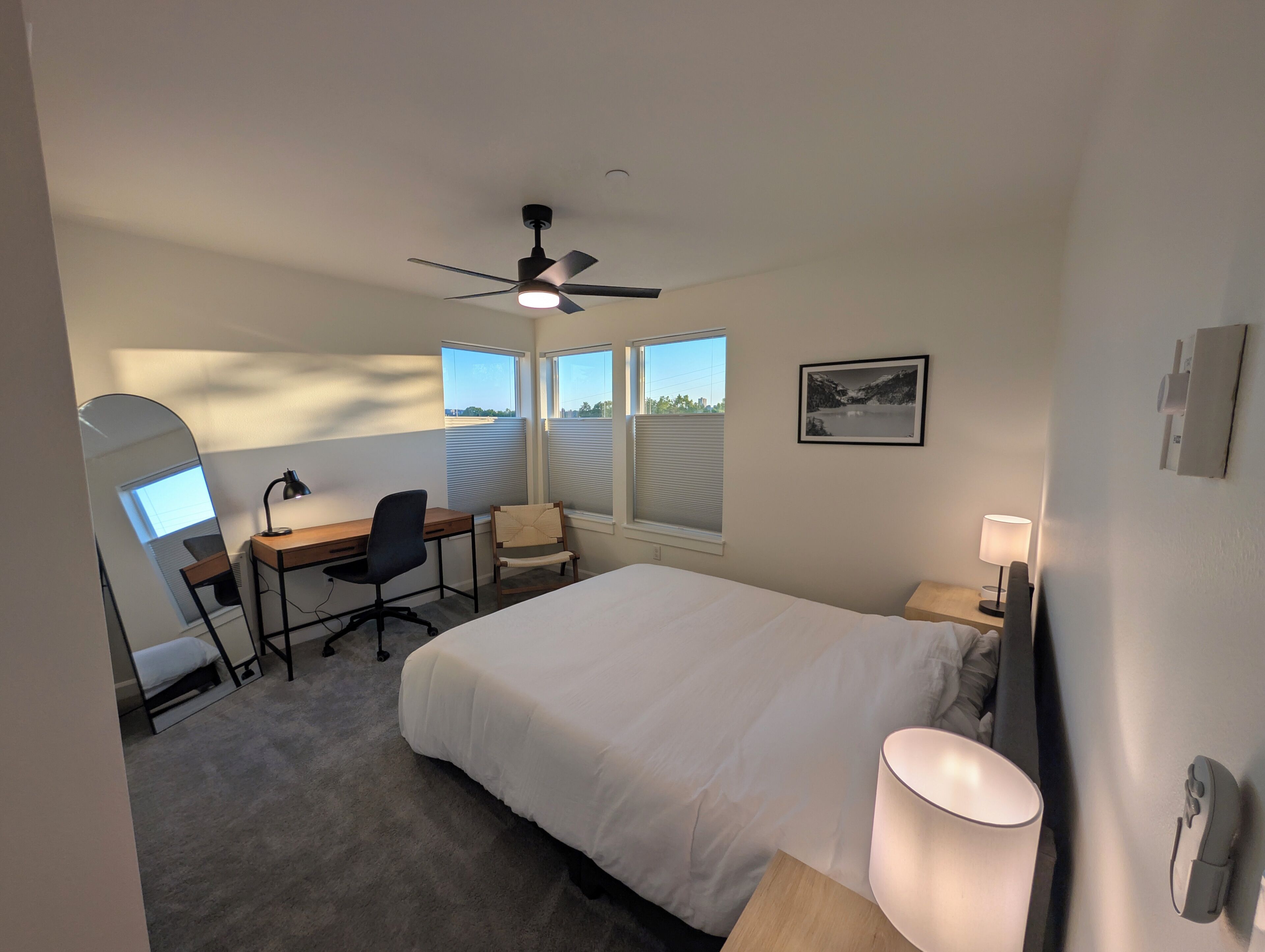 4 bedrooms, iron/ironing board, free WiFi, bed sheets. Gallery House: 4BR Near World Cup Stadiums & DT