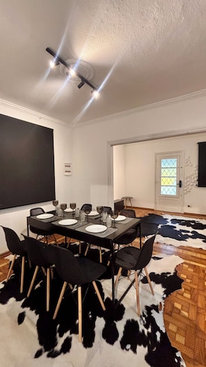 Dining - Wonderful Villa Almalfi: swimming pool, spa, bbq, cinema, snooker Up to 10 guests (São Paulo)