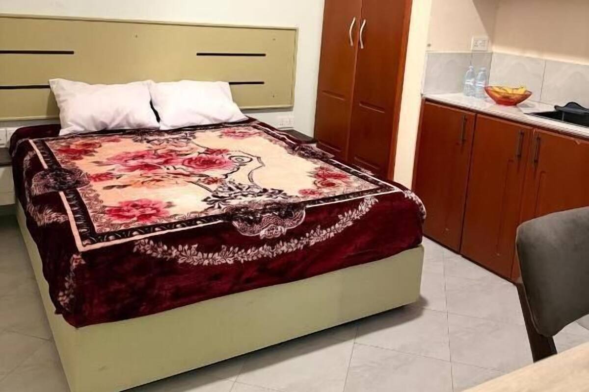 Deluxe Double Room, Balcony, City View | In-room safe, iron/ironing board, free WiFi