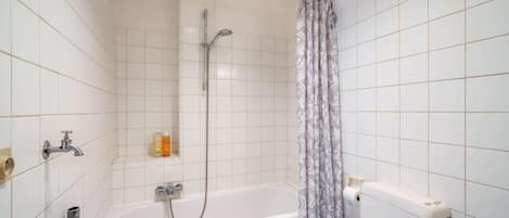 Apartment | Bathroom