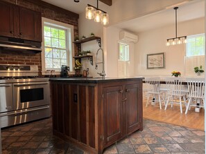 Private kitchen - 3-bedroom Cold Spring house with yard, patio, EV charger, AC, hot tub, fire pit (Cold Spring)