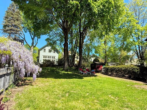 3-bedroom Cold Spring house with yard, patio, EV charger, AC, hot tub, fire pit