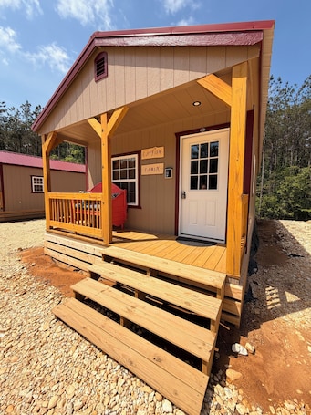 Exterior detail. BRAND NEW!! 1-bedroom cabin with 2 Queen beds. Near PICKWICK LAKE