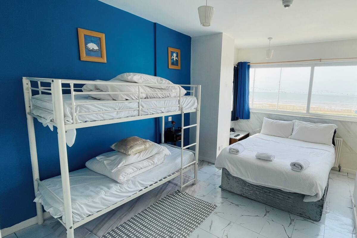 Family Room, Sea View | Iron/ironing board, WiFi (free), bed sheets