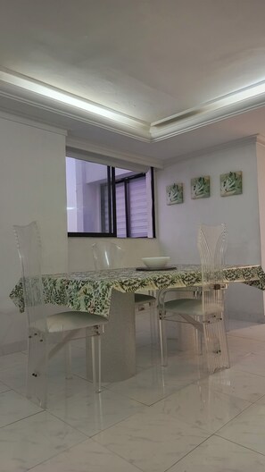 Dining - OCEANFRONT PENTHOUSE WITH CAPACITY FOR 8 PEOPLE (Cartagena de Indias)