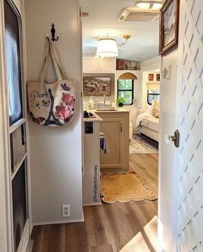 Interior - French Country Farm Stay RV–Sunsets, Horses & Cozy Cottage Charm in Fairhope, AL (Fairhope)