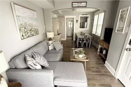 Welcoming 4-bedroom house with AC in Ocean City 2nd & 3rd Floor