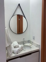 Family Apartment | Bathroom