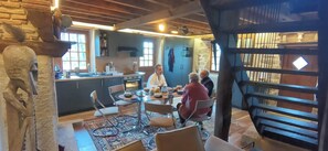 Dining - Traditional house in Millevaches (Croze)