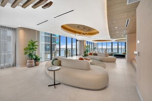 Interior - Waterfront Opulent Sky Penthouse - Aria Reserve (Miami)