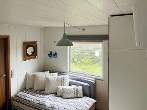 Free WiFi - Home in dunes by Bratten Beach (Jerup)