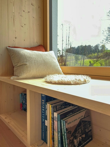 Hideaway by the stream with countryside views