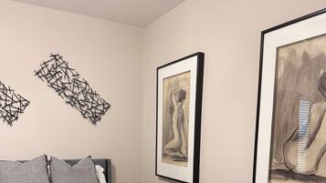 1 bedroom, iron/ironing board, WiFi, bed sheets