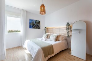 Bügeleisen/Bügelbrett, WLAN, Bettwäsche