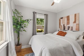 4 Schlafzimmer, Bügeleisen/Bügelbrett, WLAN, Bettwäsche