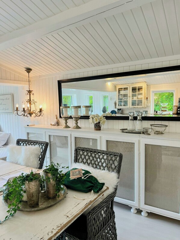 Dining - House on Femø with large patio (Maribo)