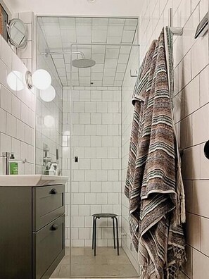 Bathroom - Charming farmhouse with pool near Ljugarn's sea (Ljugarn)