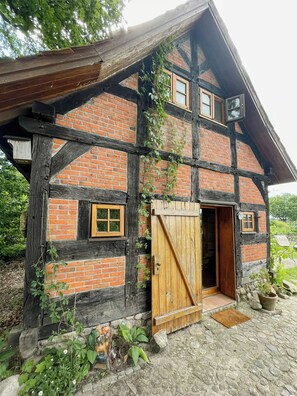 Exterior detail - Bakehouse with fireplace in Wildeshauser Geest (Stuhr-Fahrenhorst)