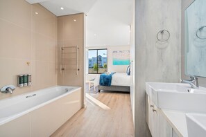 Douche, serviettes fournies