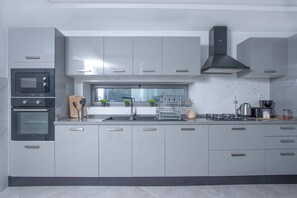 Deluxe-Penthouse, Gartenblick | Eigene Küche | Kühlschrank, Mikrowelle, Ofen