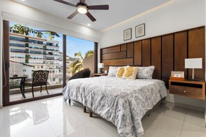 1 bedroom, in-room safe, iron/ironing board, free WiFi - Luxury Nayri 509 - Impeccable Rooftop 1 block from Los Muertos Beach and Pier (Puerto Vallarta)
