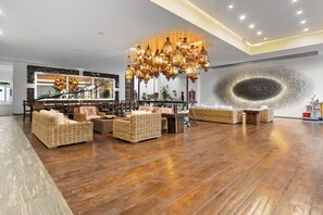Lobby - Luxury Nayri 509 - Impeccable Rooftop 1 block from Los Muertos Beach and Pier (Puerto Vallarta)