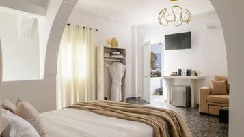 In-room safe, blackout curtains, soundproofing, iron/ironing board