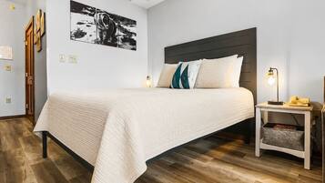 WiFi, bed sheets