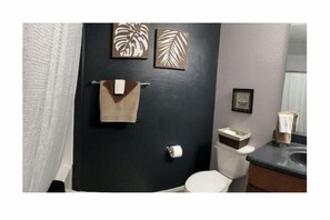 Hair dryer, towels, soap, toilet paper - Gated Community 2 Bedroom Condo + Excellent Amenities 30 days + Surprise AZ (Surprise)