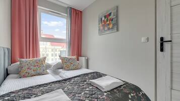 Comfort Apartment | Iron/ironing board, free WiFi