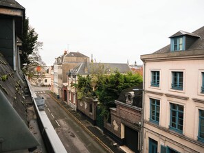 Balcony - Vrbo Property (Arras)