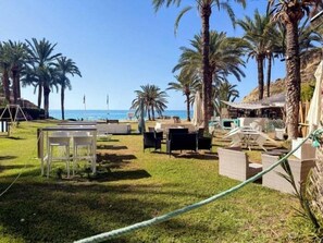 Outdoor dining - Modern Studio in the Eurotennis Resort (La Vila Joiosa)