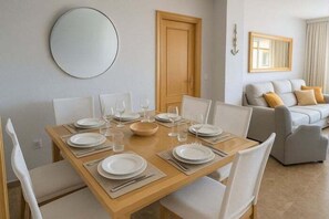 Dining - Charming apartment 5 minutes from the beach (Calp)