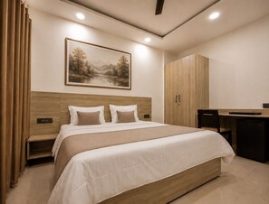 Ropa de cama de alta calidad y escritorio 