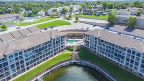 Exterior - Lakefront Condo w/ Elevator & Free Boatslip. Walkout Patio. Gym, Lazy River, etc (Osage Beach)