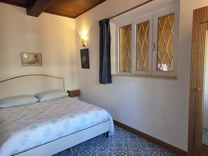Iron/ironing board, WiFi, bed sheets - Vrbo Property (Rio Nell'elba)
