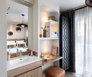 In-room safe, travel cot, WiFi, bed sheets - Au pied du glacier | Piscine, sauna & hammam (Tignes)