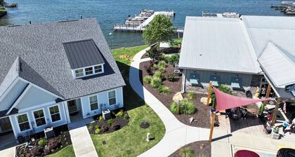 Luxury Lakeside Therapy, Sleeps 12