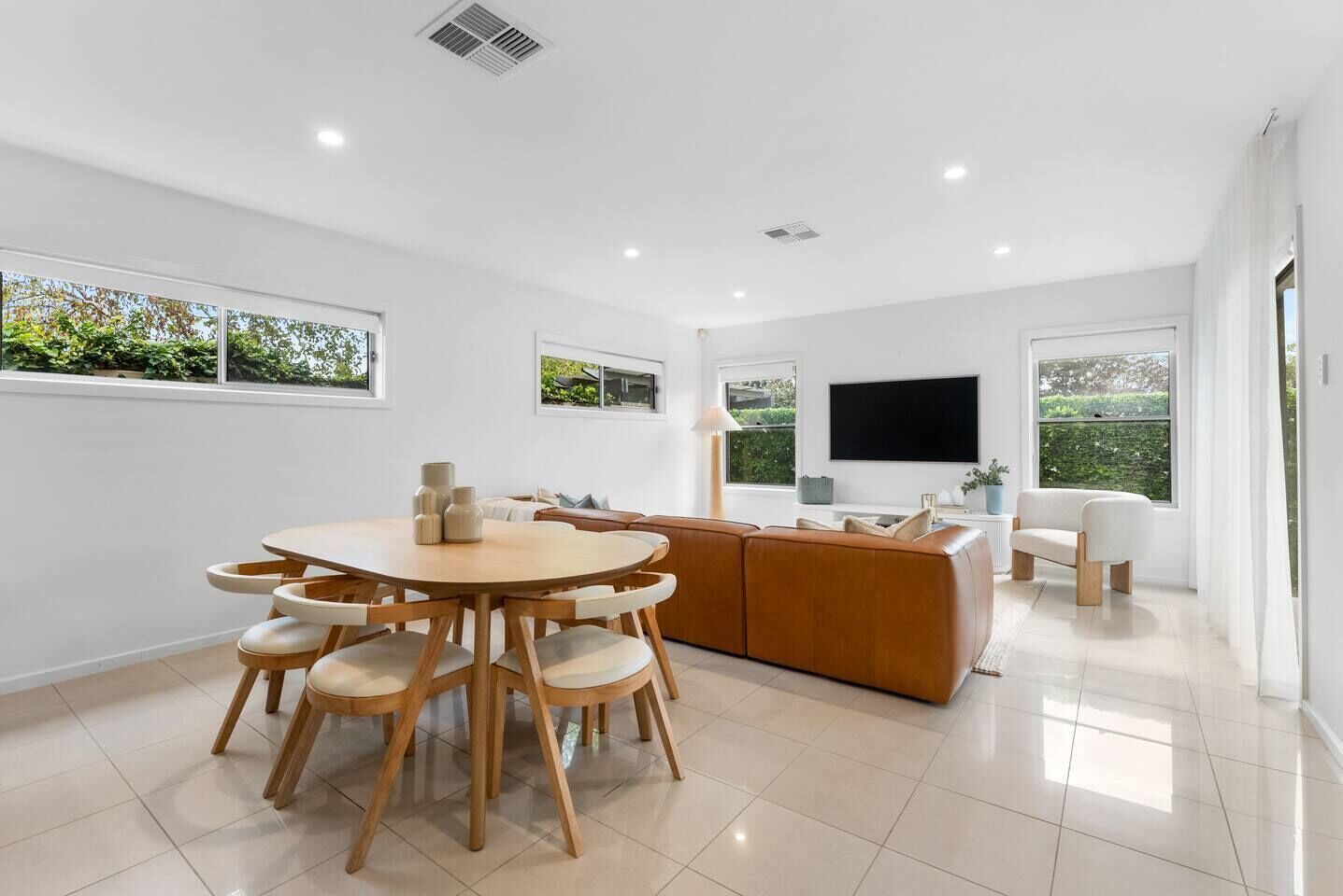 Your Place At The Bay Contemporary Seaside Living - Glenelg
