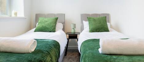 6 bedrooms, Internet, bed sheets