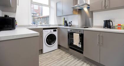 Comfy 3BR Home | Pet Friendly | Fast WIFI