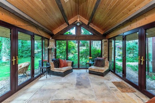 Charming 2BR Family Retreat | Garden & Relaxation