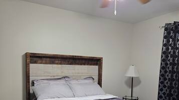 3 bedrooms, travel cot, free WiFi, bed sheets
